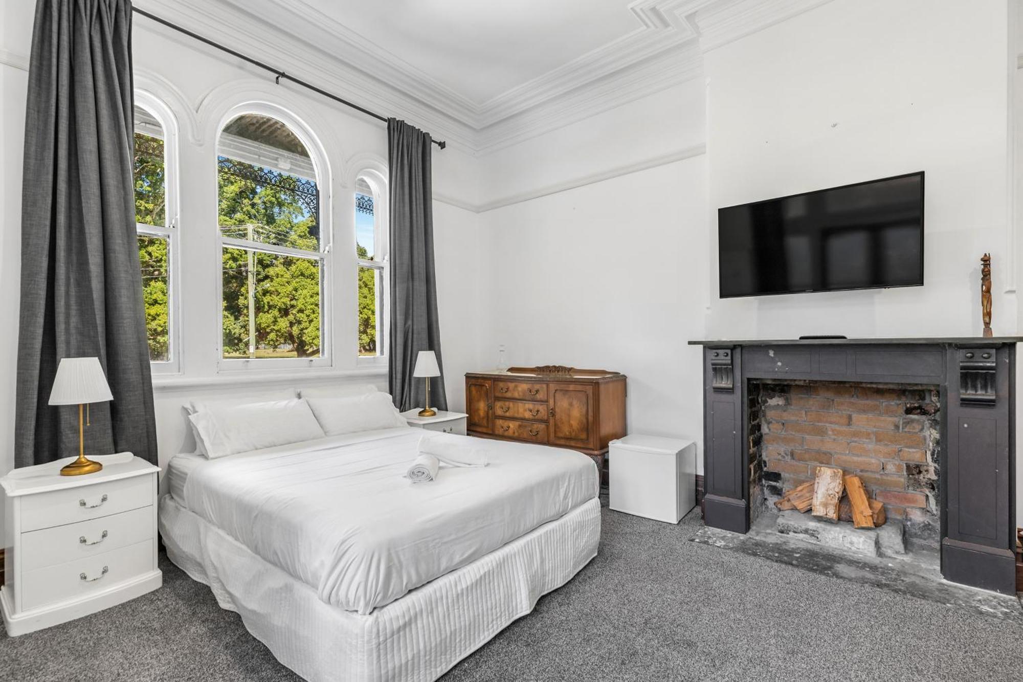 The Mansion Hotel Newcastle Bagian luar foto